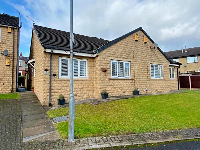 2 Bedroom Semi-Detached Bungalow For Sale In Carmine Close, Huddersfield, HD5