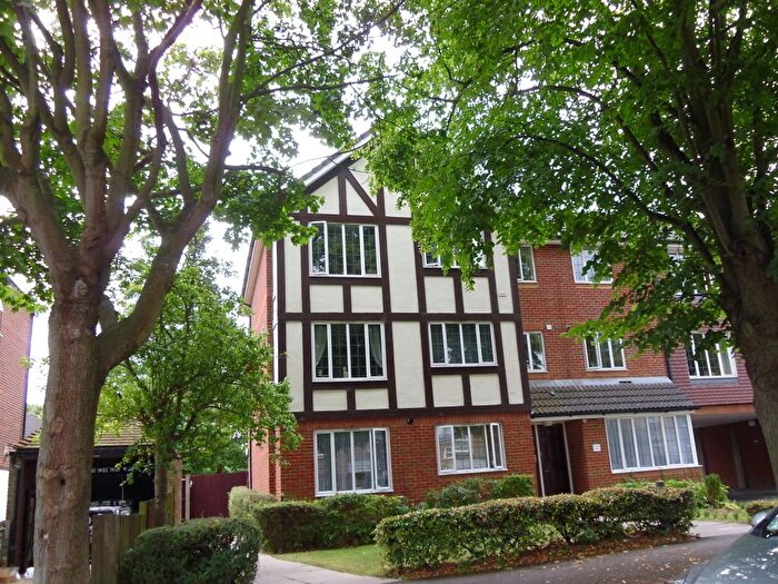 2 Bedroom Flat To Rent In Devonshire Road, Sutton, SM2