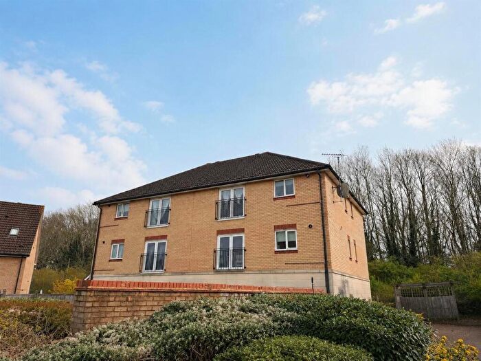 2 Bedroom Flat For Sale In Furfield Chase, Boughton Monchelsea, Maidstone, ME17