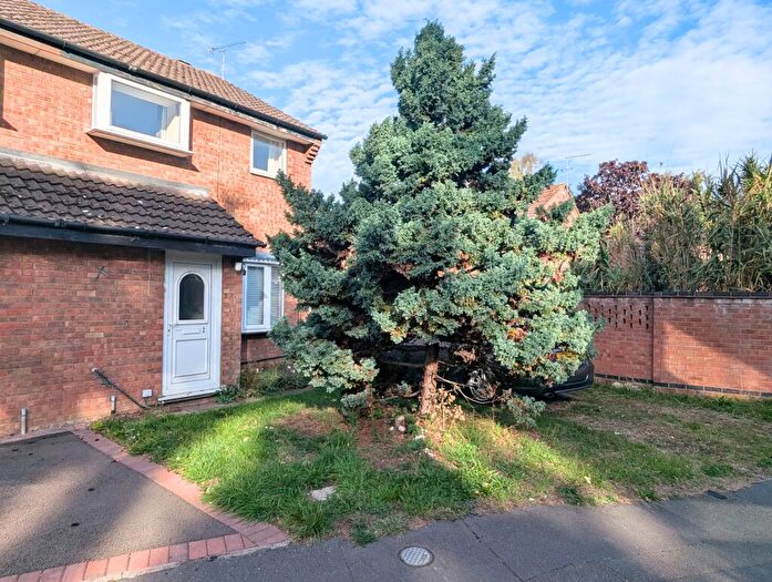 3 Bedroom Semi-Detached House To Rent In Lindholme Road, Doddington Park, Lincoln, LN6