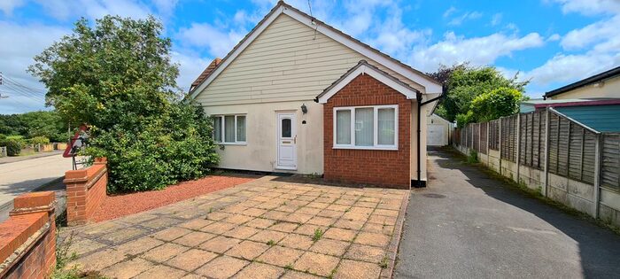 4 Bedroom Detached Bungalow To Rent In Seldon Road, Tiptree, Colchester CO5