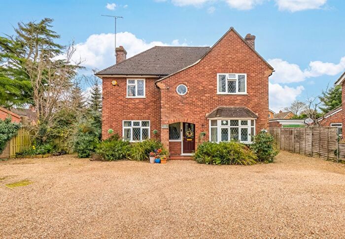 5 Bedroom Detached House For Sale In Gun Lane, Knebworth, Hertfordshire, SG3