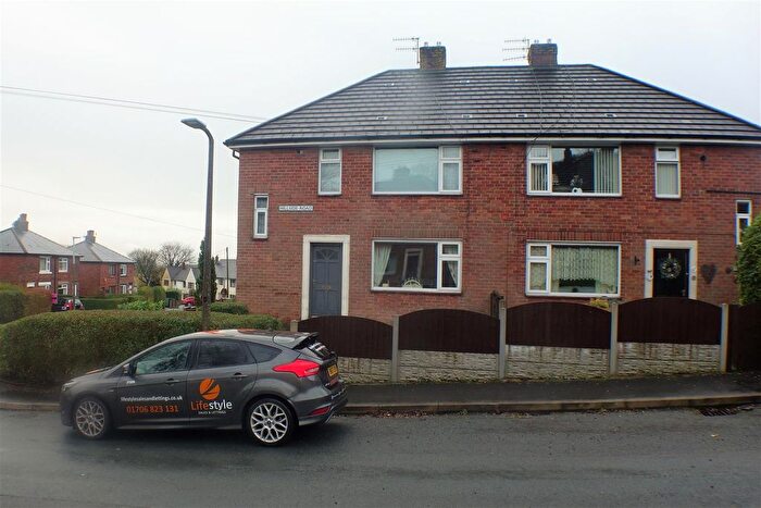 1 Bedroom Flat To Rent In Hillside Road, Ramsbottom, BL0