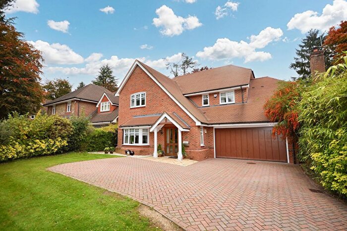 5 Bedroom Detached House To Rent In Chacombe Place, Beaconsfield, HP9