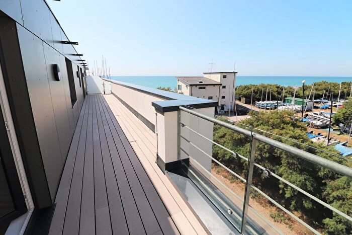 2 Bedroom Flat For Sale In The Waterfront, Goring-by-Sea, BN12