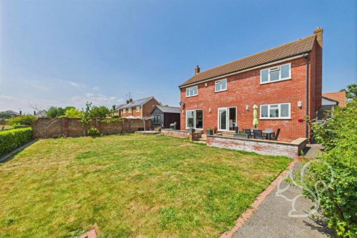 4 Bedroom Detached House For Sale In Oakwood Avenue, West Mersea, CO5