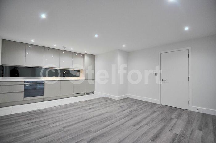 1 Bedroom Apartment To Rent In Green Lanes, London, N4