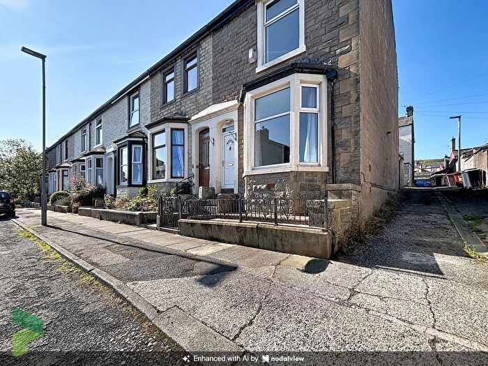 2 Bedroom End Of Terrace House To Rent In Rydal Avenue, Darwen, BB3