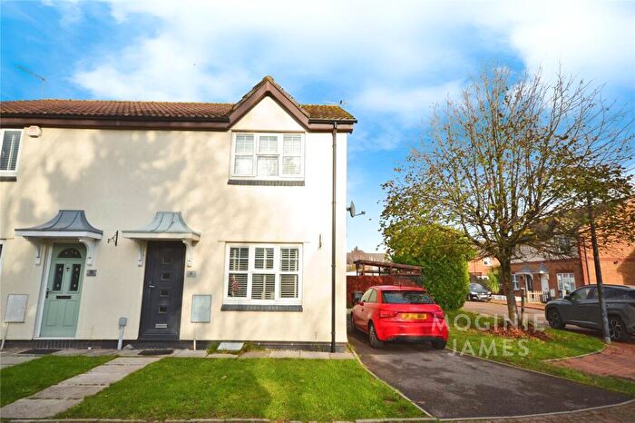 3 Bedroom Semi-Detached House For Sale In Halifax Close, Pengam Green, Cardiff, CF24