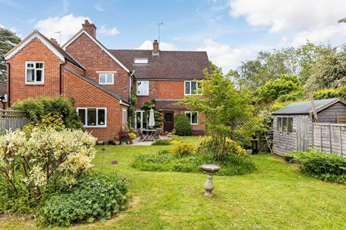 4 Bedroom Semi-Detached House For Sale In Netherton Road, Appleton, OX13