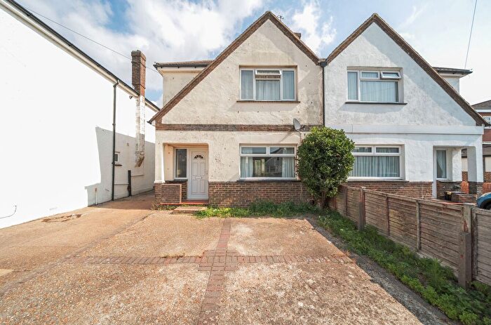 3 Bedroom Semi-Detached House For Sale In Culver Road, Lancing, West Sussex, BN15