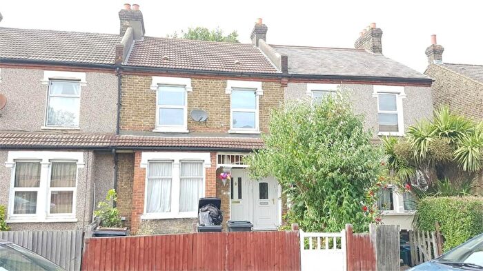 2 Bedroom Maisonette To Rent In Morland Road, Croydon, CR0