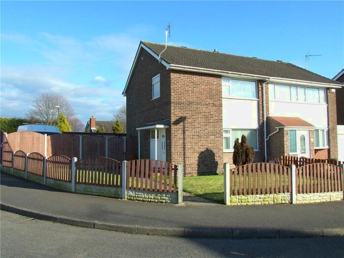 3 Bedroom Semi-Detached House To Rent In Farningham Close, Spondon, Spondon, Derby, DE21