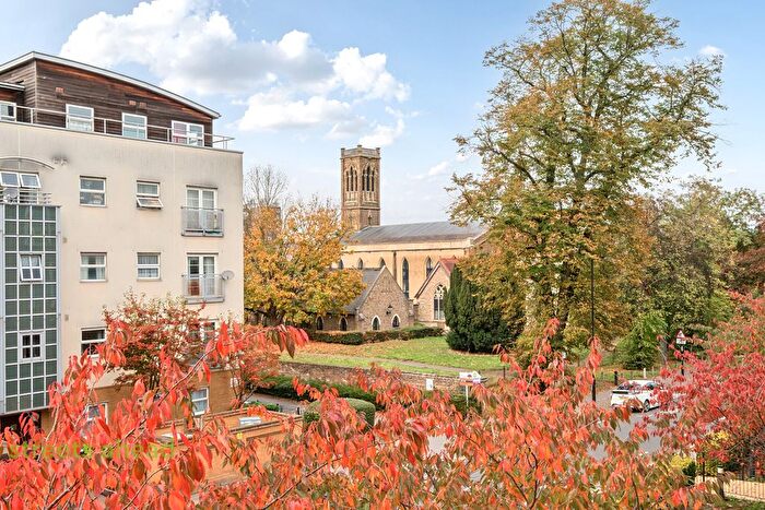 2 Bedroom Flat For Sale In Sydenham Road, Croydon, CR0