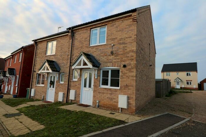 2 Bedroom Semi-Detached House To Rent In Boundary Way, Diss, IP22