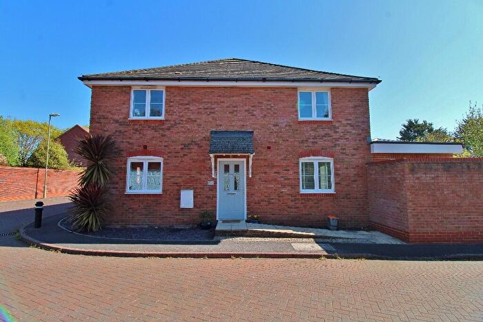 3 Bedroom End Of Terrace House For Sale In Bell Davies Road, Hill Head, PO14