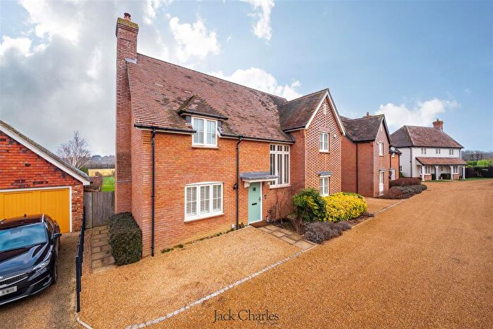 5 Bedroom Link Detached House For Sale In Franklin Kidd Lane, Ditton, Aylesford, ME20