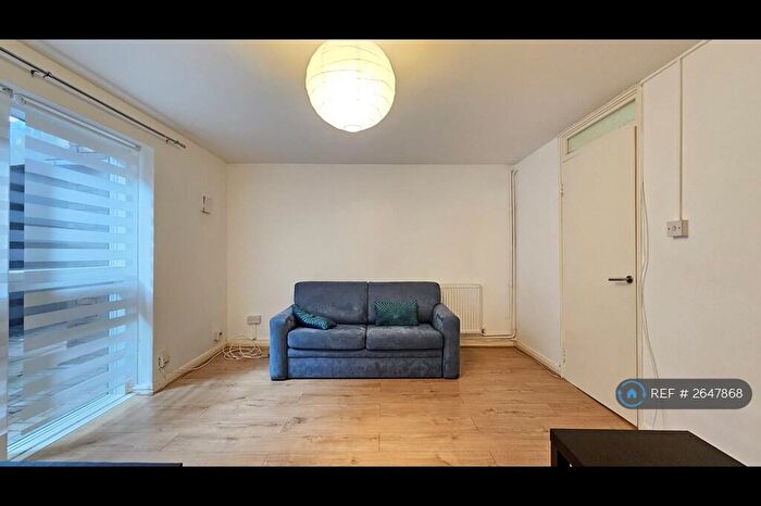 1 Bedroom Flat To Rent In Brookes Court, London, EC1N