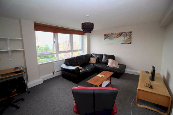 2 Bedroom Apartment To Rent In Riverbank Tower, Bridgewater Street, Salford, M3