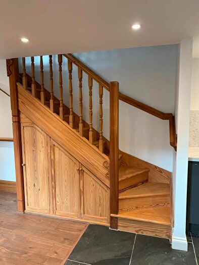 4 Bedroom End Of Terrace House For Sale In Sunbury, The Barn., PL26