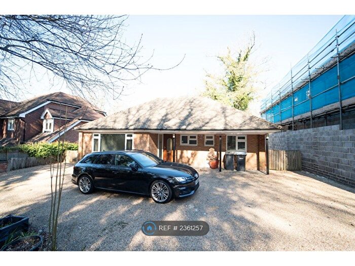 3 Bedroom Bungalow To Rent In Wellington Avenue, Virginia Water, GU25