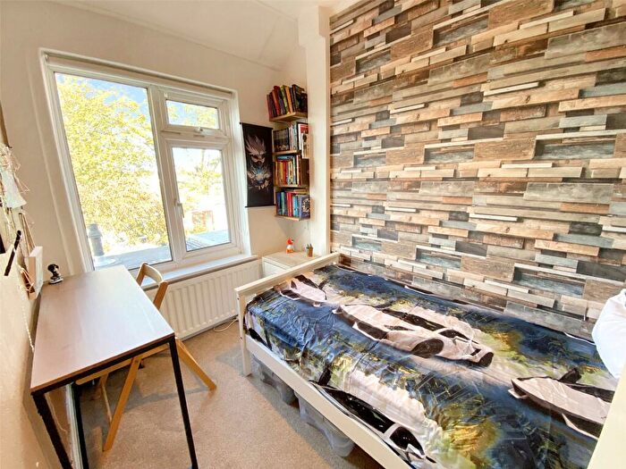 3 Bedroom Terraced House For Sale In Rowley Avenue, Sidcup, DA15