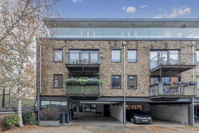 2 Bedroom Property To Rent In Rufford Street, London, N1