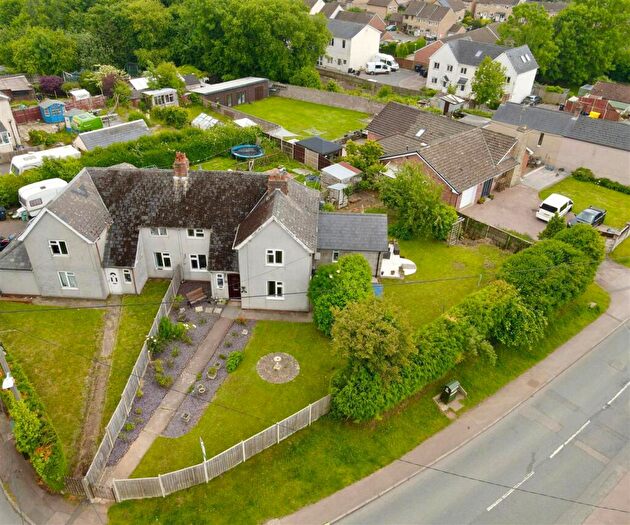 4 Bedroom Semi-Detached House For Sale In Highbury Road, Bream, Lydney, GL15