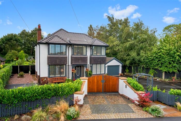 4 Bedroom Detached House For Sale In Paddock Lane, Dunham Massey, Altrincham, WA14