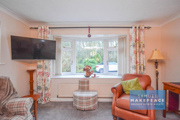 4 Bedroom Bungalow For Sale In Dee Close, Talke, Stoke-on-Trent, ST7