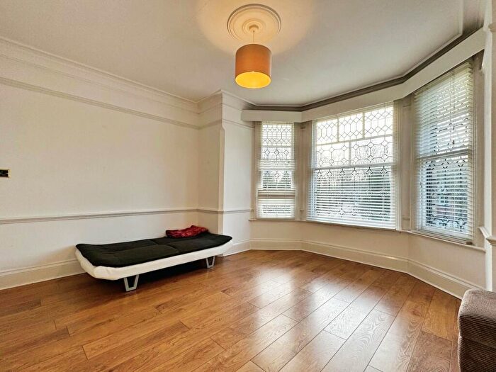 1 Bedroom Flat To Rent In Parkfield Road South, Didsbury, Manchester, M20