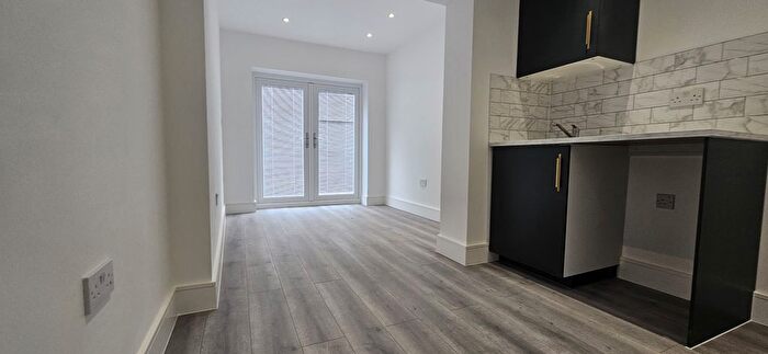 Studio To Rent In Dacre Crescent, Aveley, RM15