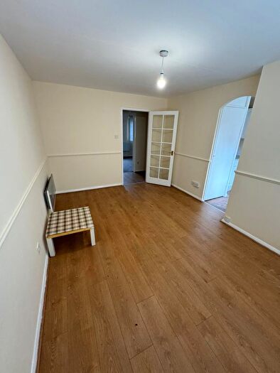 1 Bedroom Flat To Rent In Chaffinch Close, London, N9