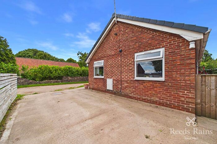3 Bedroom Bungalow For Sale In Main Street, Ulley, Sheffield, South Yorkshire, S26