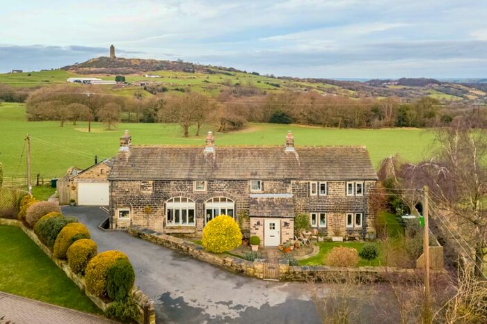 4 Bedroom Detached House For Sale In Farnley Hey, Farnley Tyas, Huddersfield, HD4