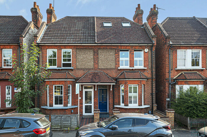 4 Bedroom Semi-Detached House To Rent In Recreation Road, Guildford, GU1