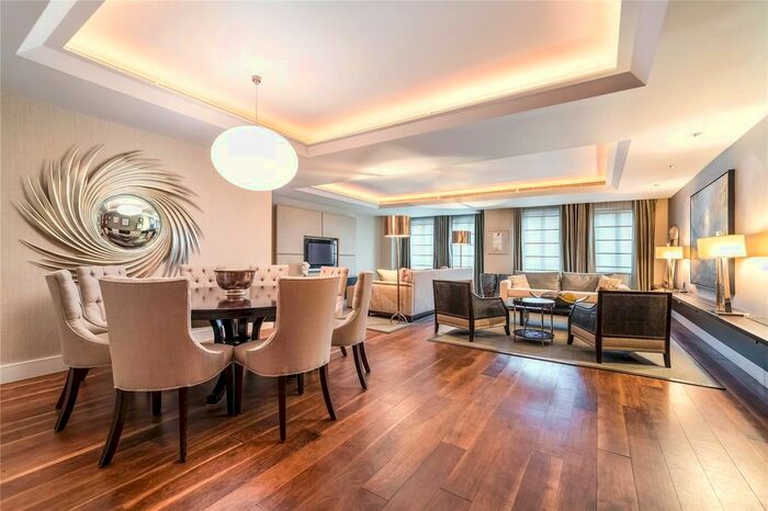 3 Bedroom Flat To Rent In Lancelot Place, Knightsbridge, London, SW7