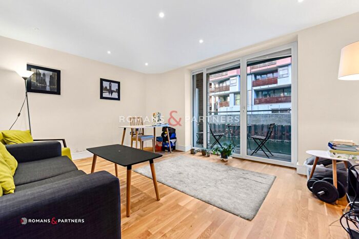 3 Bedroom Flat To Rent In Elite House, Limehouse, E14