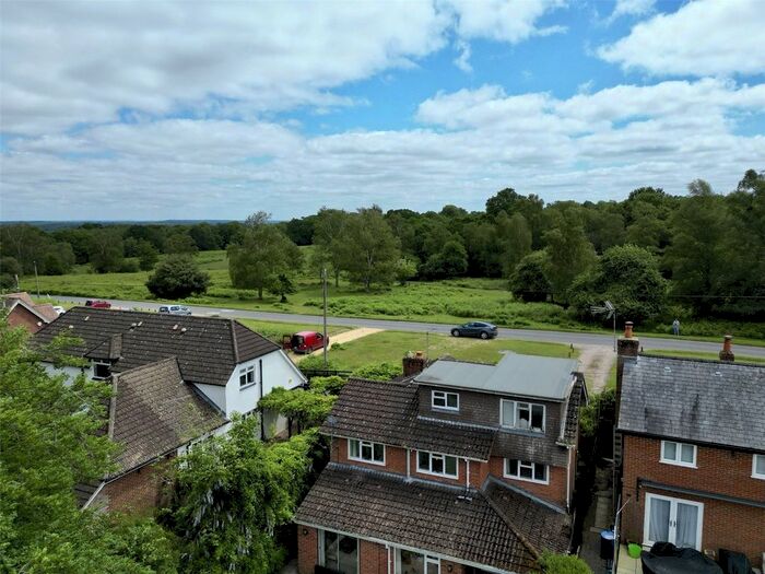 5 Bedroom Country House For Sale In Forest Road, Nomansland, Salisbury, Wiltshire, SP5