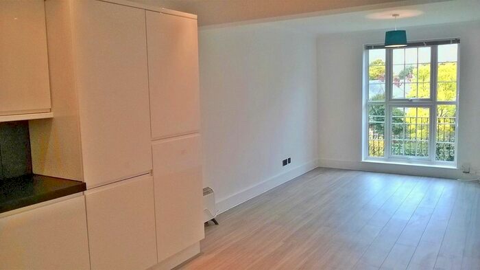 Studio To Rent In Wellington Road, Enfield, EN1