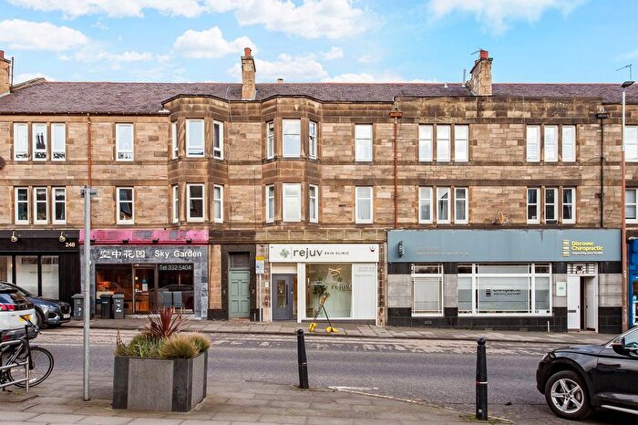 3 Bedroom Flat For Sale In Queensferry Road, Edinburgh, EH4