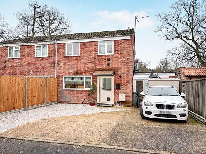 4 Bedroom Semi-Detached House For Sale In Woodlands Way, Mildenhall, IP28