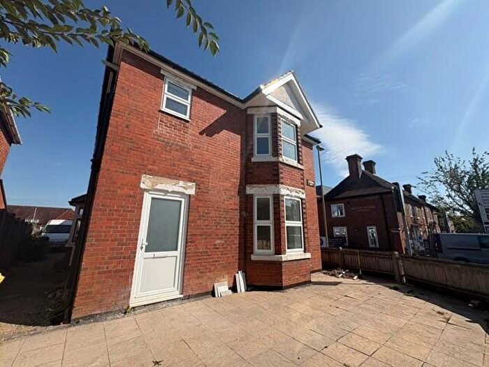 1 Bedroom Flat To Rent In Leigh Road, Eastleigh, SO50