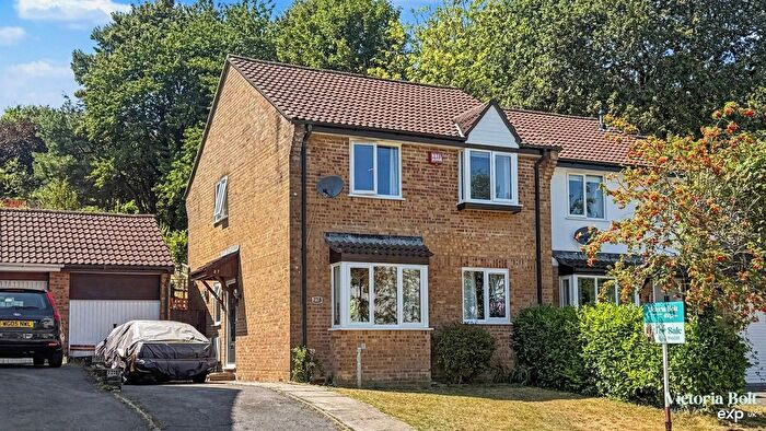 4 Bedroom Semi-Detached House For Sale In Slipperstone Drive, Ivybridge, PL21