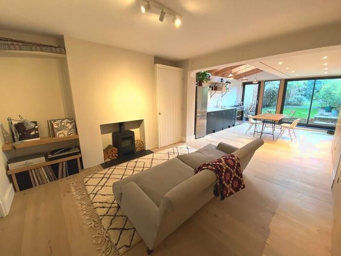 1 Bedroom Flat To Rent In Devonshire Road, Forest Hill, London, SE23