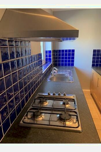 1 Bedroom Flat To Rent In Castlecroft Road, WV3