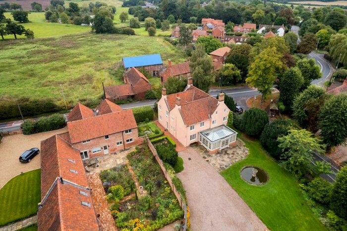 6 Bedroom Detached House For Sale In Main Street, Kirklington, NG22