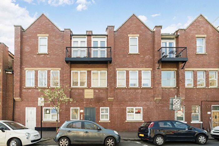 1 Bedroom Flat To Rent In Yukon Road, London, SW12