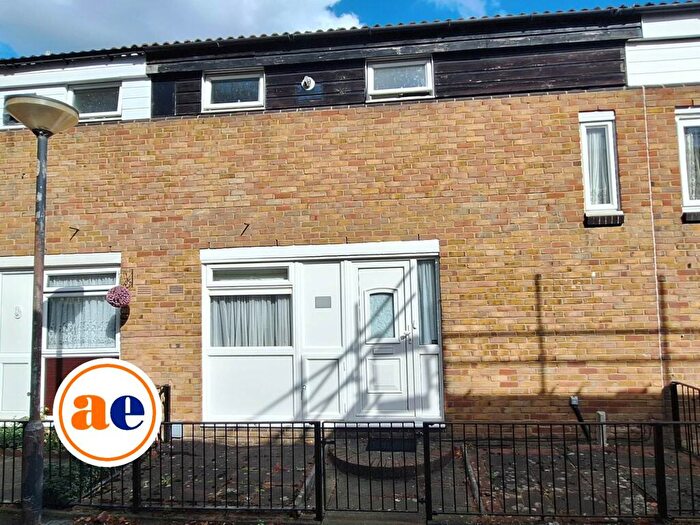 2 Bedroom House To Rent In Wren Path, London, SE28