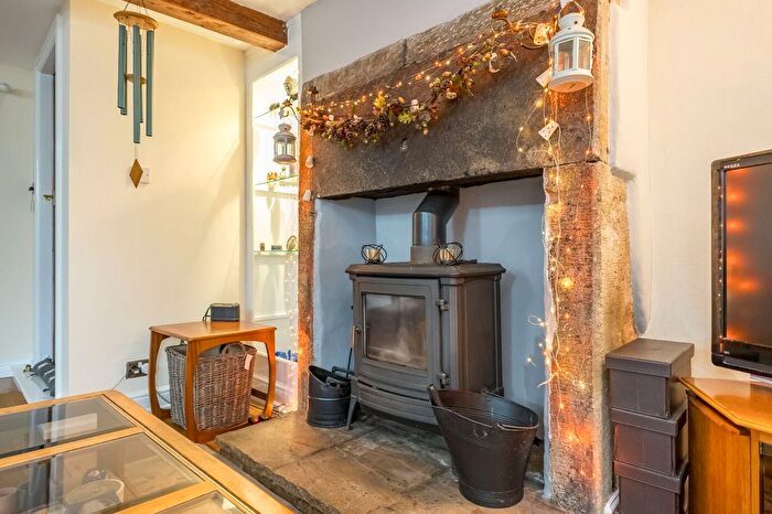 2 Bedroom Semi-Detached House For Sale In Sunny Bank Road, Meltham, Holmfirth, HD9